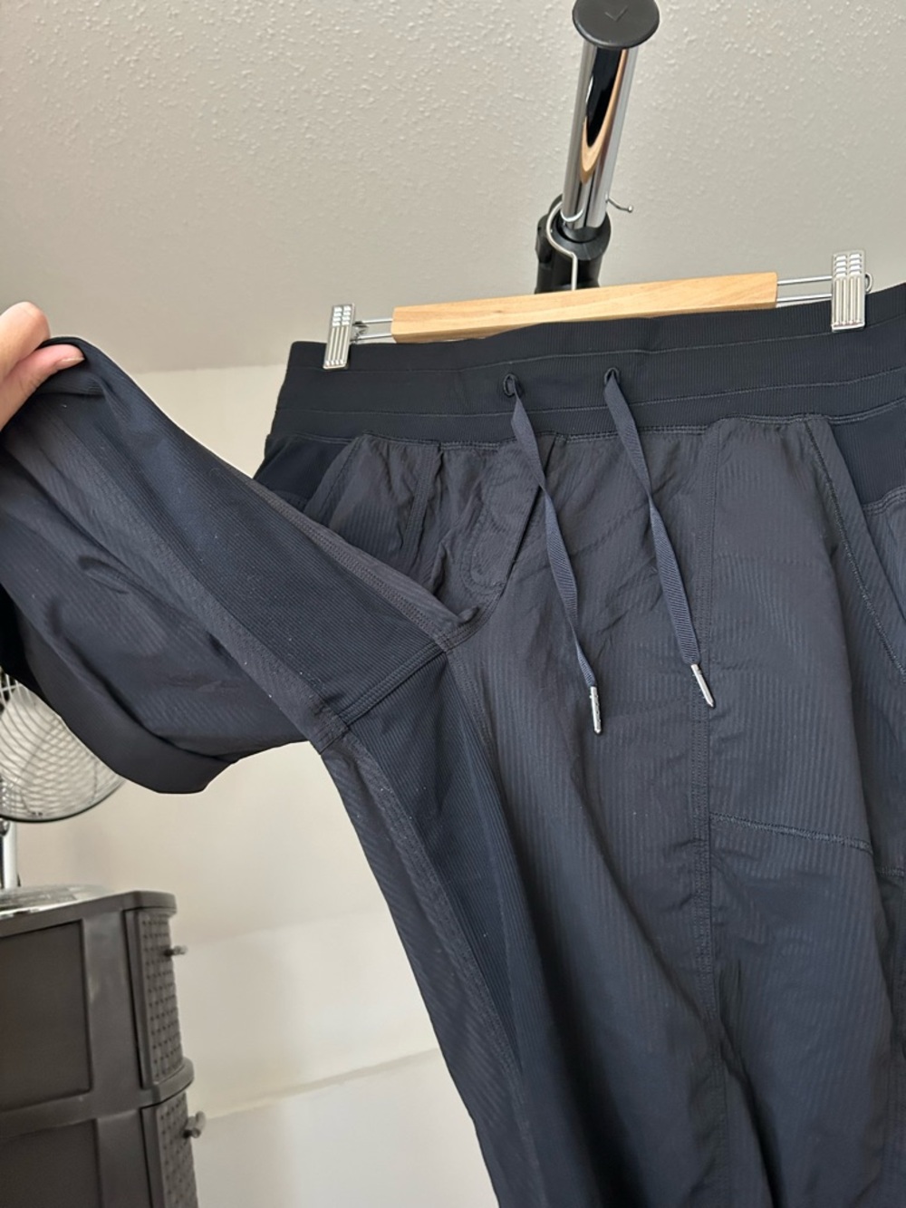 Lululemon Street To Studio Pant Black 10 - Picture 4 of 9